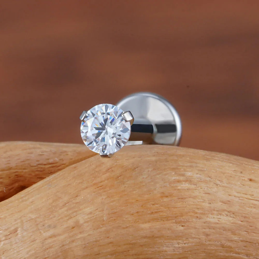 Single diamond stud earring with a cz stone titanium 2.5mm 3mm 4mm labret stud 16G flatback