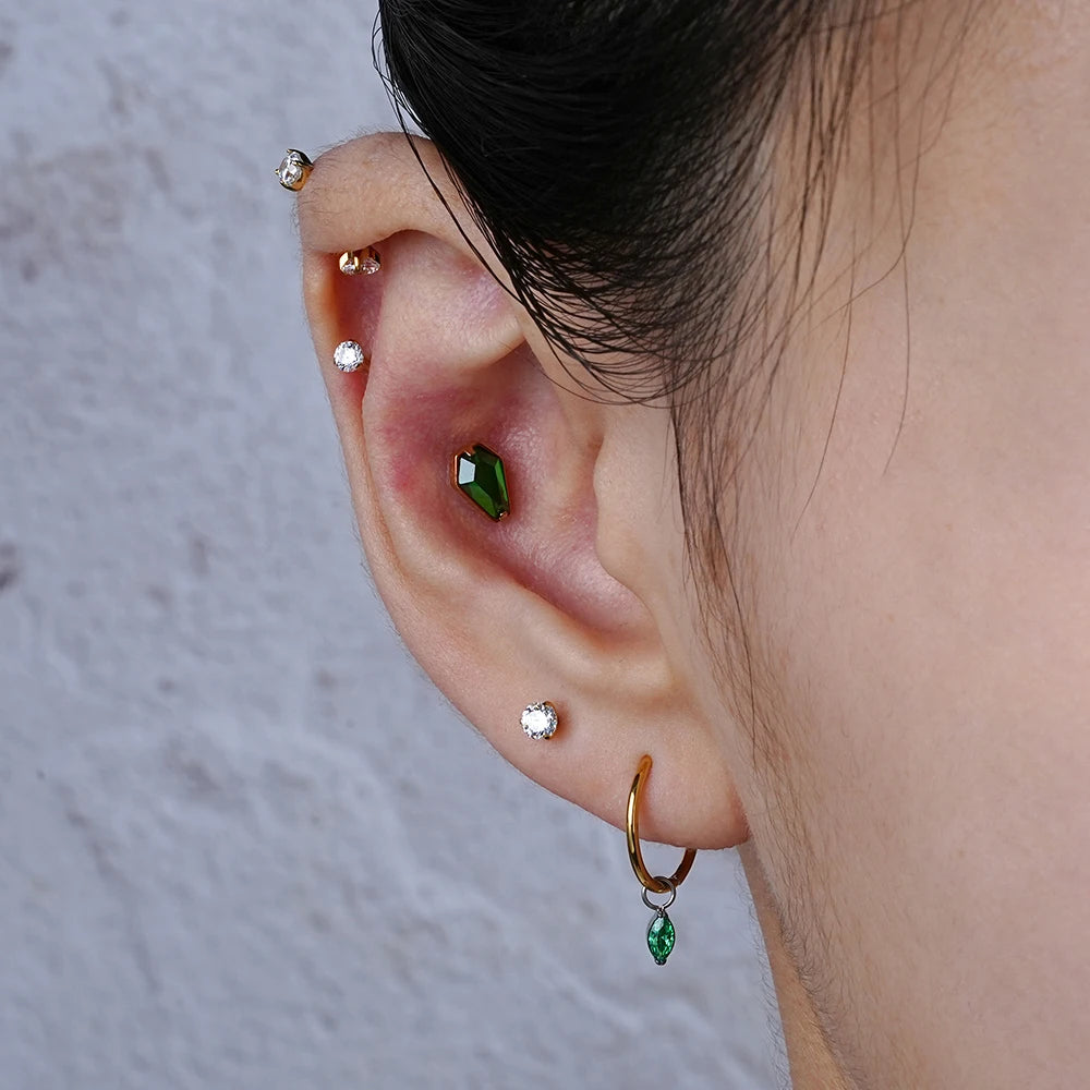 Bara piercing con medusa in oro a forma di bara con diamante rosso verde nero CZ titanio 16G